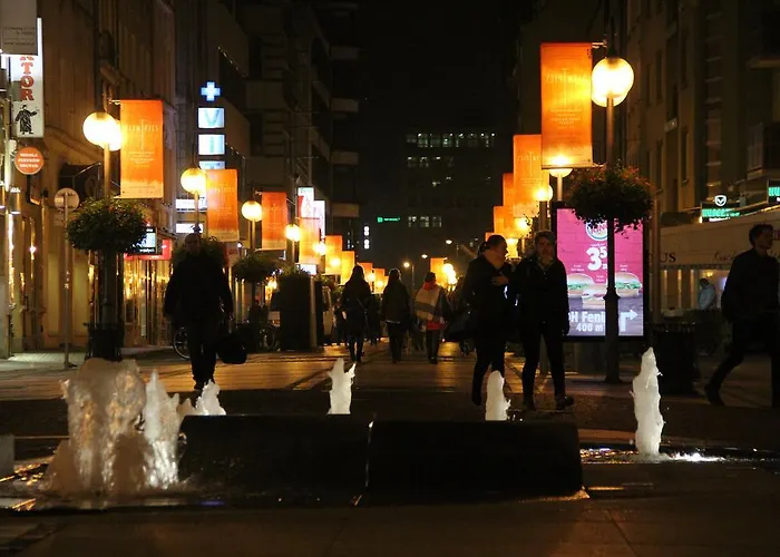 Διαμέρισμα Oomph Old Town *