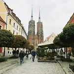 Oomph Old Town 아파트 *