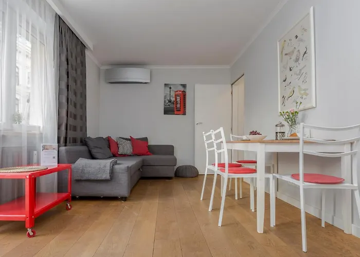 Oomph Old Town Apartman *